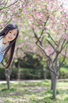 日系女生裸妆图注